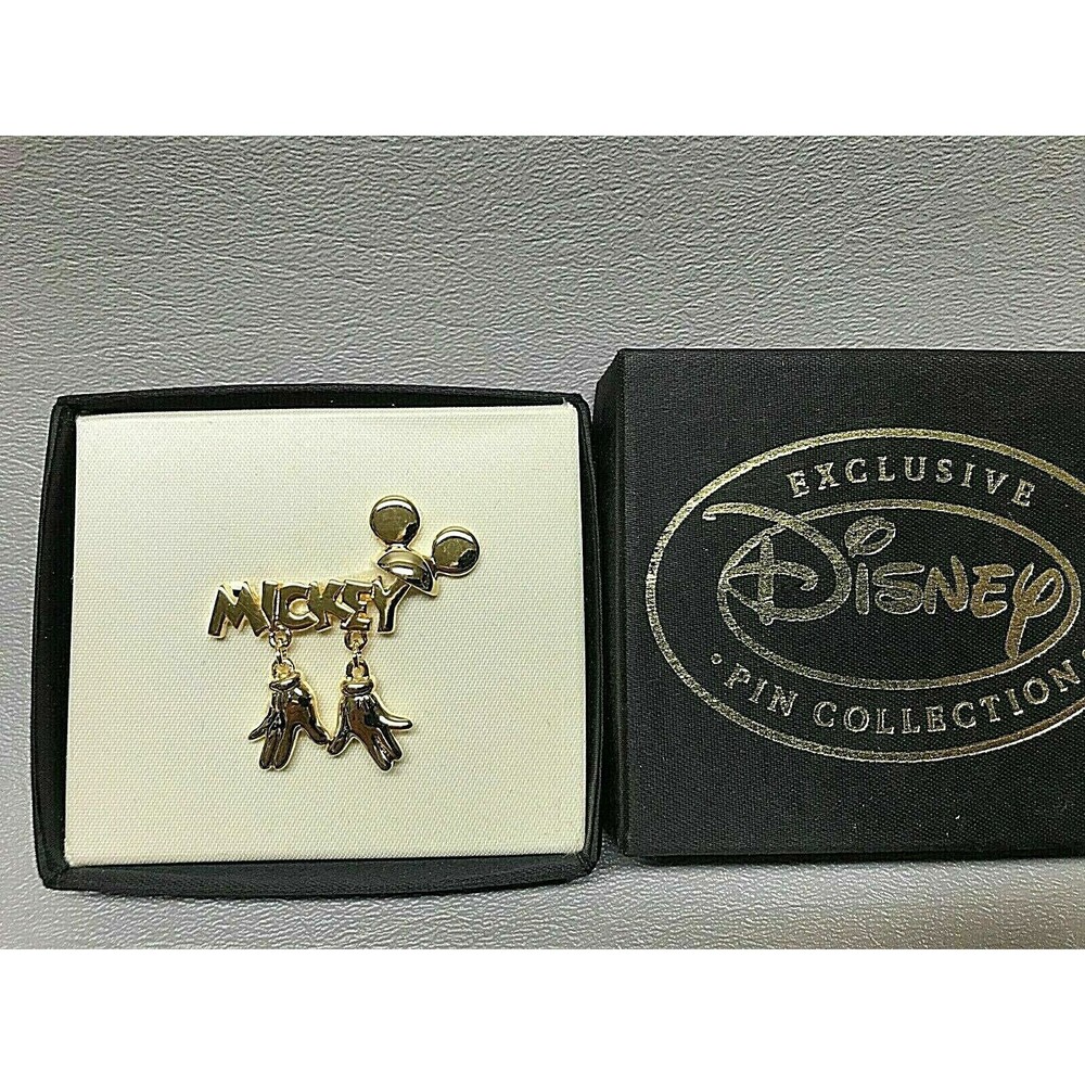 Walt Disney Mickey Mouse Gloves Gold tone Pin Brooch Exclusive 1-5/8" across
